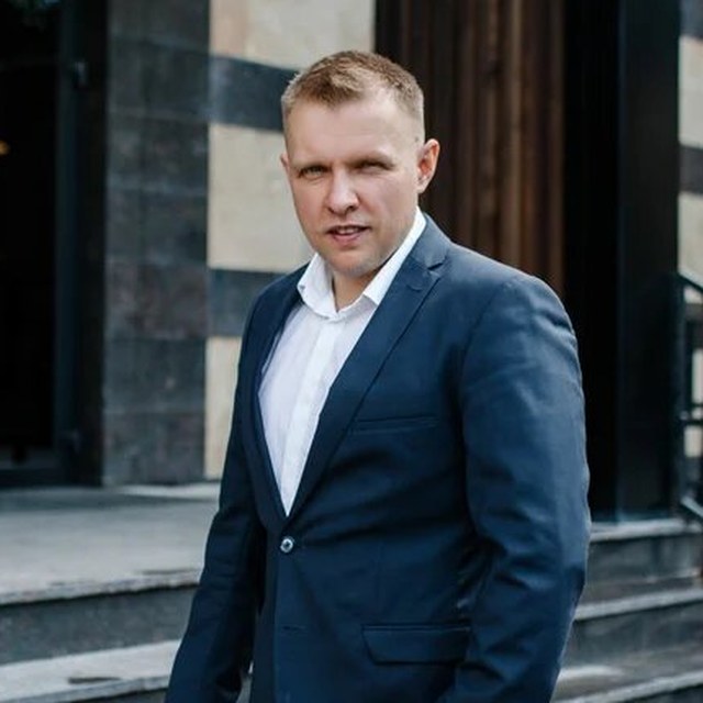 Михаил Алистер
